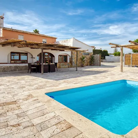 בית נופש Casa Stone בניסה