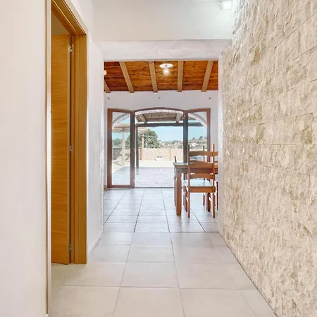 Casa Stone בית נופש *